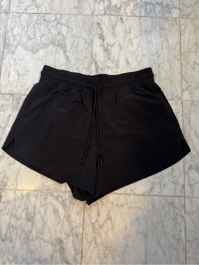 Athleta Black Elastic Waist Athletic Shorts